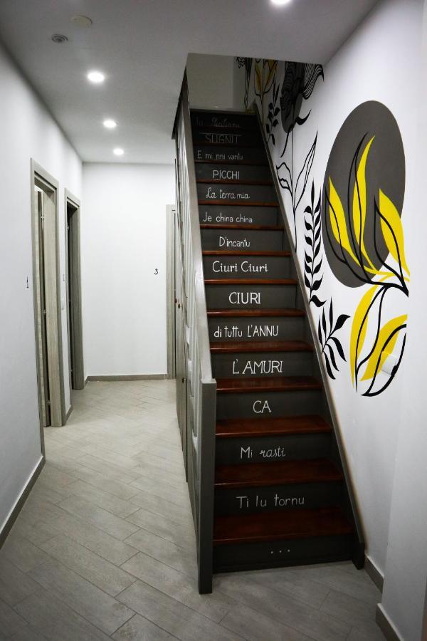 Ciuri'S House Hotel Catania Bagian luar foto