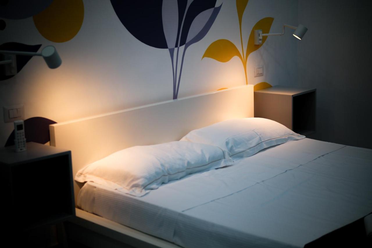 Ciuri'S House Hotel Catania Bagian luar foto